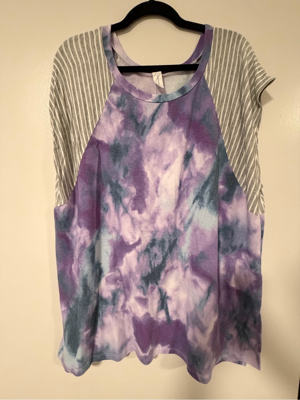 Purple Tie-Dye Sleeveless Women's Top with Gray Stripe Sleeves